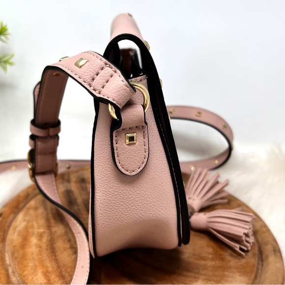 Victoria's secret blush pink studded crossbody bag - Picture 4 of 11